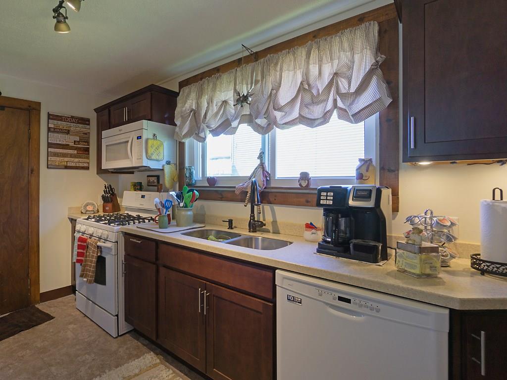 141 Colleen Street Butler, PA 16001 - Photo 5 of 21 Gallery Image 5