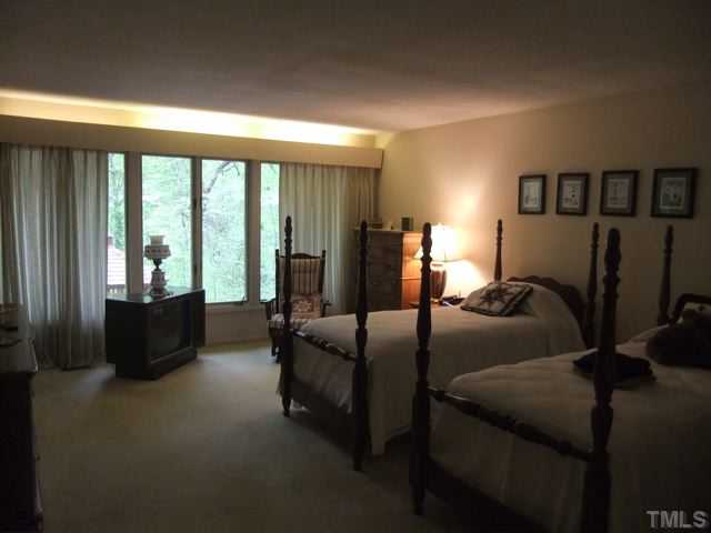 2005 Beecham Circle Raleigh, NC 27607 - Photo 6 of 9