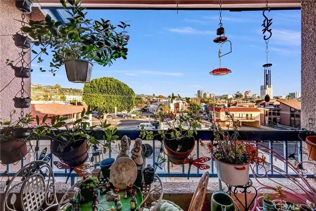 $1,500 | 508 Glenwood Road, Unit 305, Glendale, CA 91202