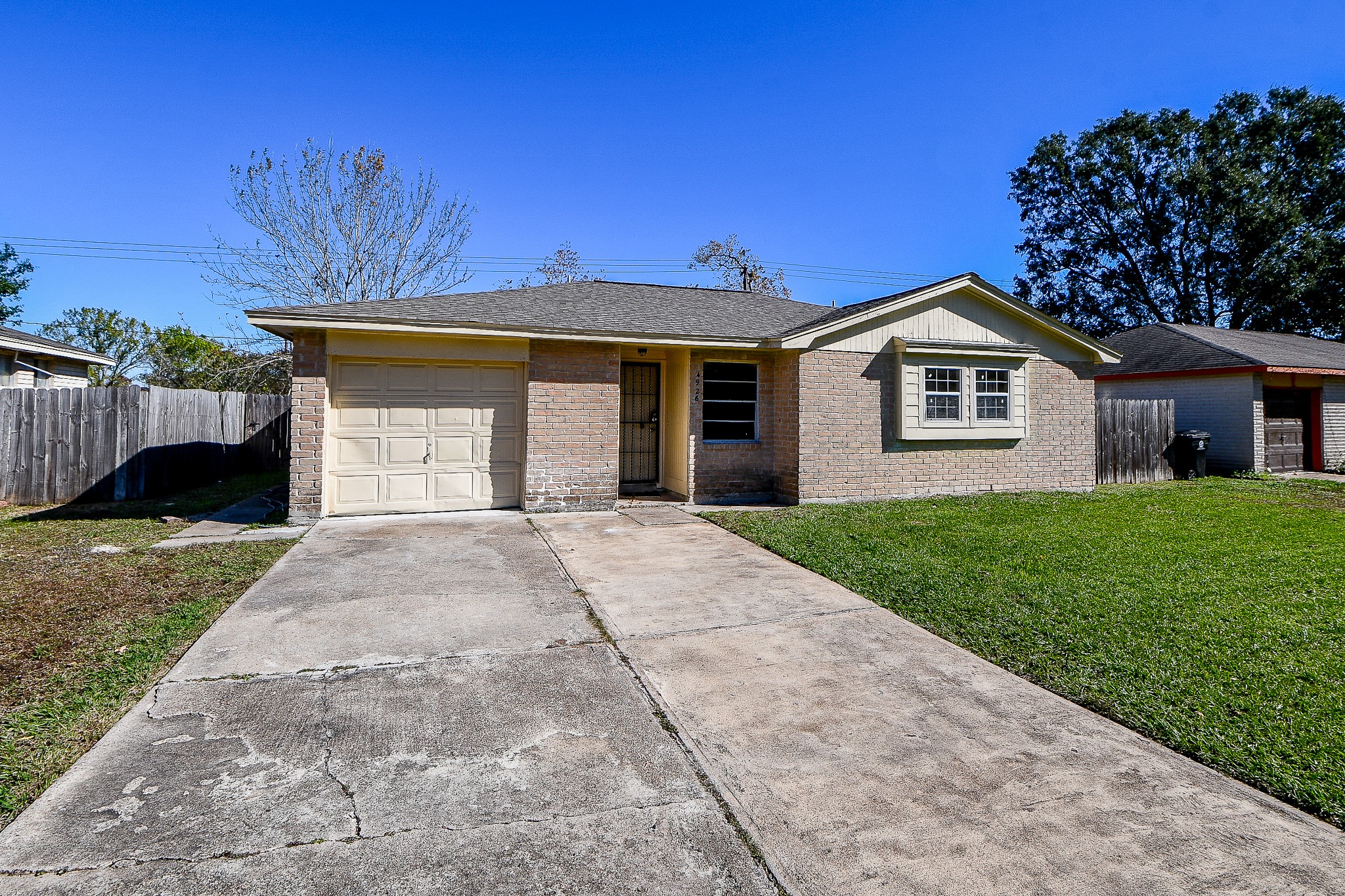 4926 Ridgestone Street Houston, TX 77053 - Photo 2 of 32