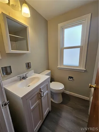 $1,400 | 42 Layton Avenue, Amherst, NY 14226