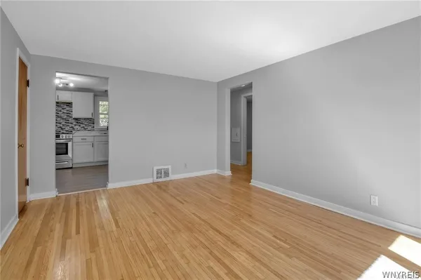$1,400 | 42 Layton Avenue, Amherst, NY 14226