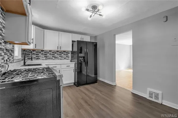 $1,400 | 42 Layton Avenue, Amherst, NY 14226
