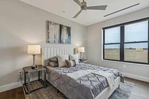 $1,150,000 | 350 Central Avenue, Unit 410, Southlake, TX 76092