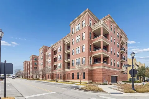 $1,150,000 | 350 Central Avenue, Unit 410, Southlake, TX 76092