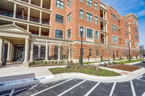 $1,150,000 | 350 Central Avenue, Unit 410, Southlake, TX 76092