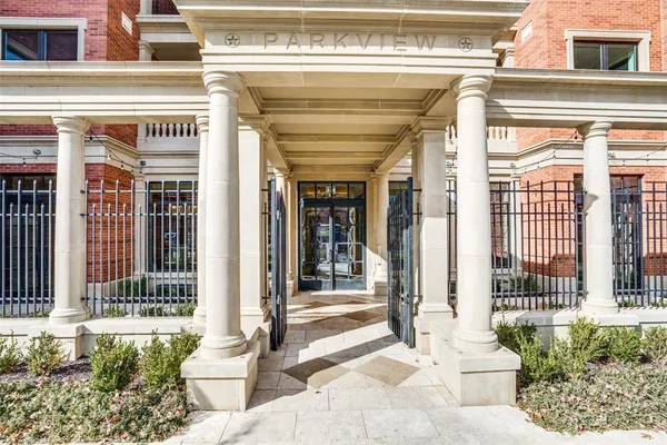 a view of a building entrance