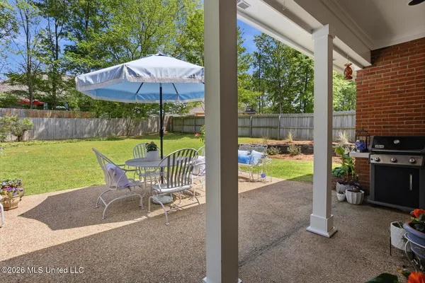 $325,000 | 420 Woodlands Circle, Brandon, MS 39047