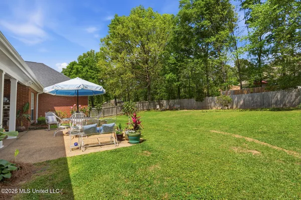 $325,000 | 420 Woodlands Circle, Brandon, MS 39047