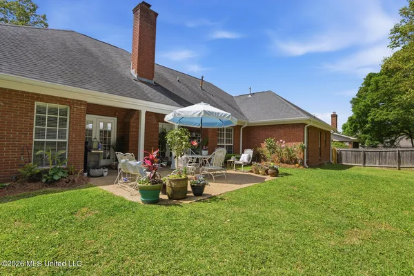 $325,000 | 420 Woodlands Circle, Brandon, MS 39047