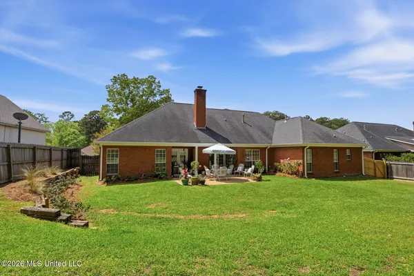 $325,000 | 420 Woodlands Circle, Brandon, MS 39047