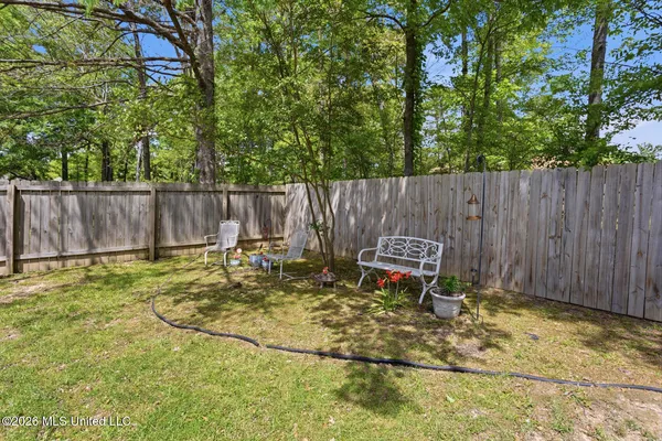 $325,000 | 420 Woodlands Circle, Brandon, MS 39047