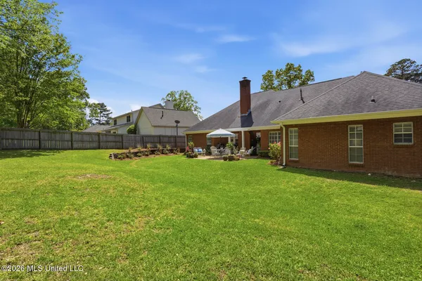 $325,000 | 420 Woodlands Circle, Brandon, MS 39047