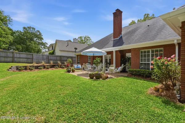 $325,000 | 420 Woodlands Circle, Brandon, MS 39047