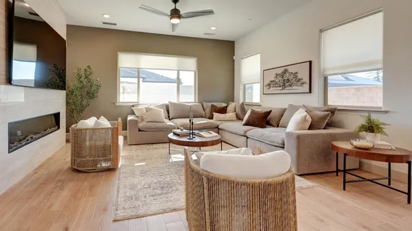 $986,328 | 1675 North Blackwood Avenue, Clovis, CA 93619