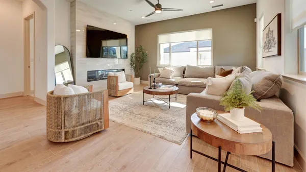 $986,328 | 1675 North Blackwood Avenue, Clovis, CA 93619