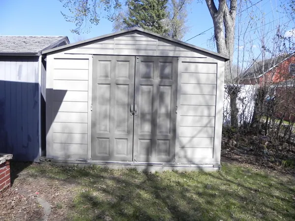$99,000 | 411 5th Avenue South, Wahpeton, ND 58075