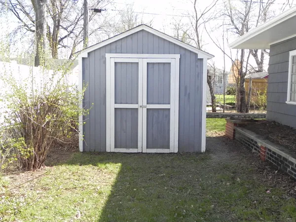 $99,000 | 411 5th Avenue South, Wahpeton, ND 58075