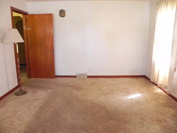 $99,000 | 411 5th Avenue South, Wahpeton, ND 58075