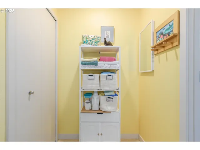 $544,500 | 172 Oakleigh Lane, Unit 513, Eugene, OR 97404