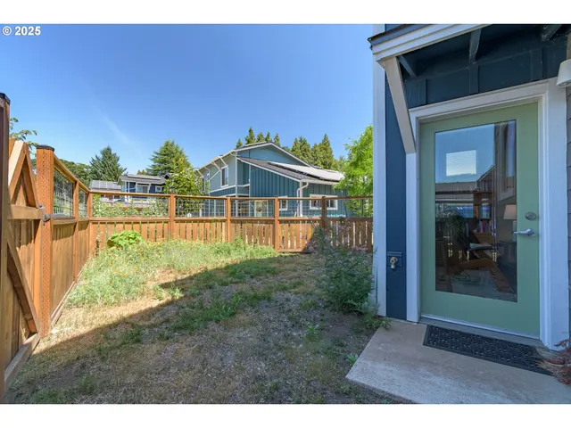 $544,500 | 172 Oakleigh Lane, Unit 513, Eugene, OR 97404