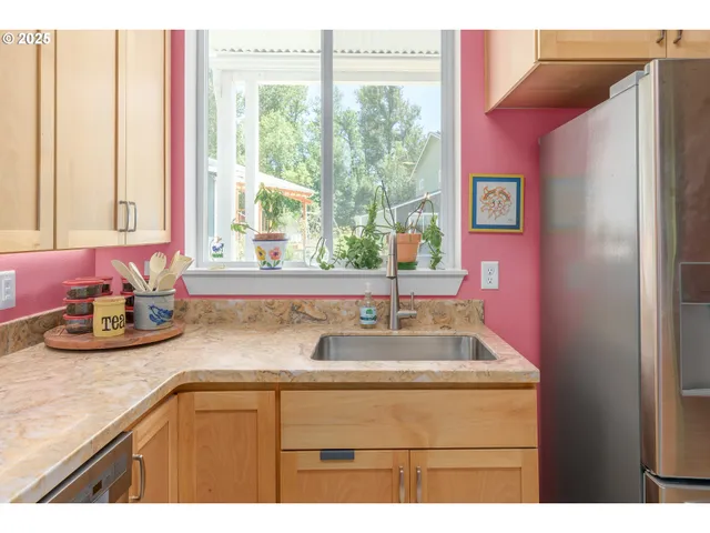 $544,500 | 172 Oakleigh Lane, Unit 513, Eugene, OR 97404