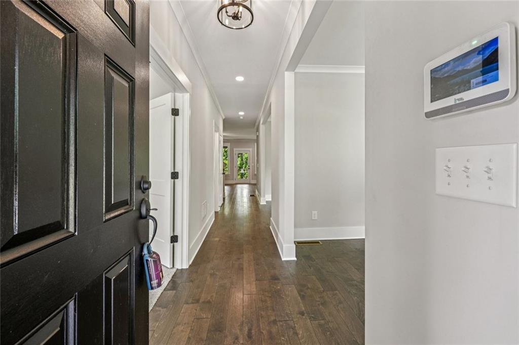 1179 Booker Avenue Southwest Atlanta, GA 30310 - Photo 3 of 54 a view of hallway