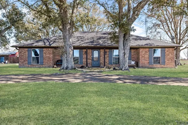 front view of house with a yard
