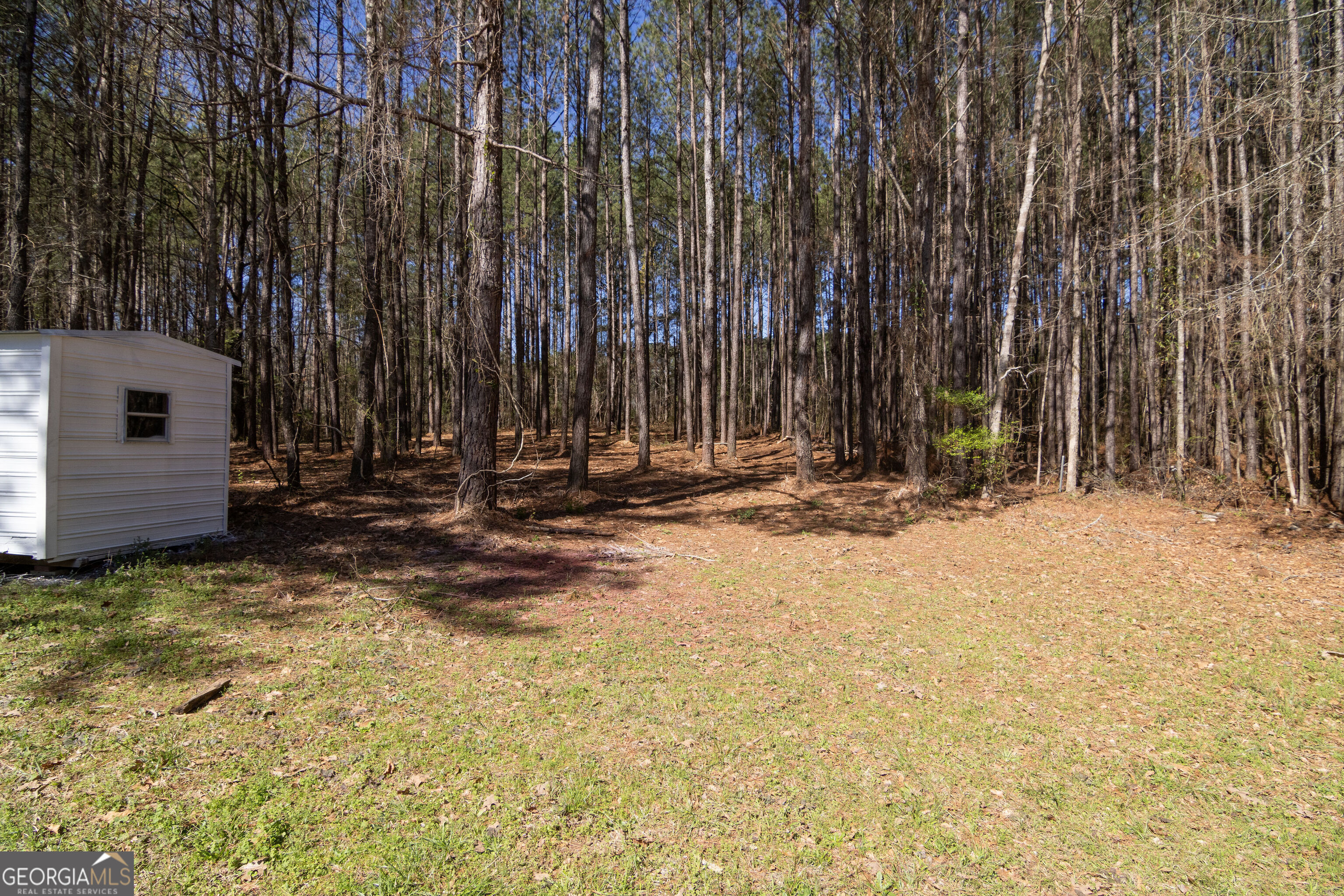 331 Deerfield Road Hogansville, GA 30230 - Photo 53 of 62 a view of a house with a wooden fence