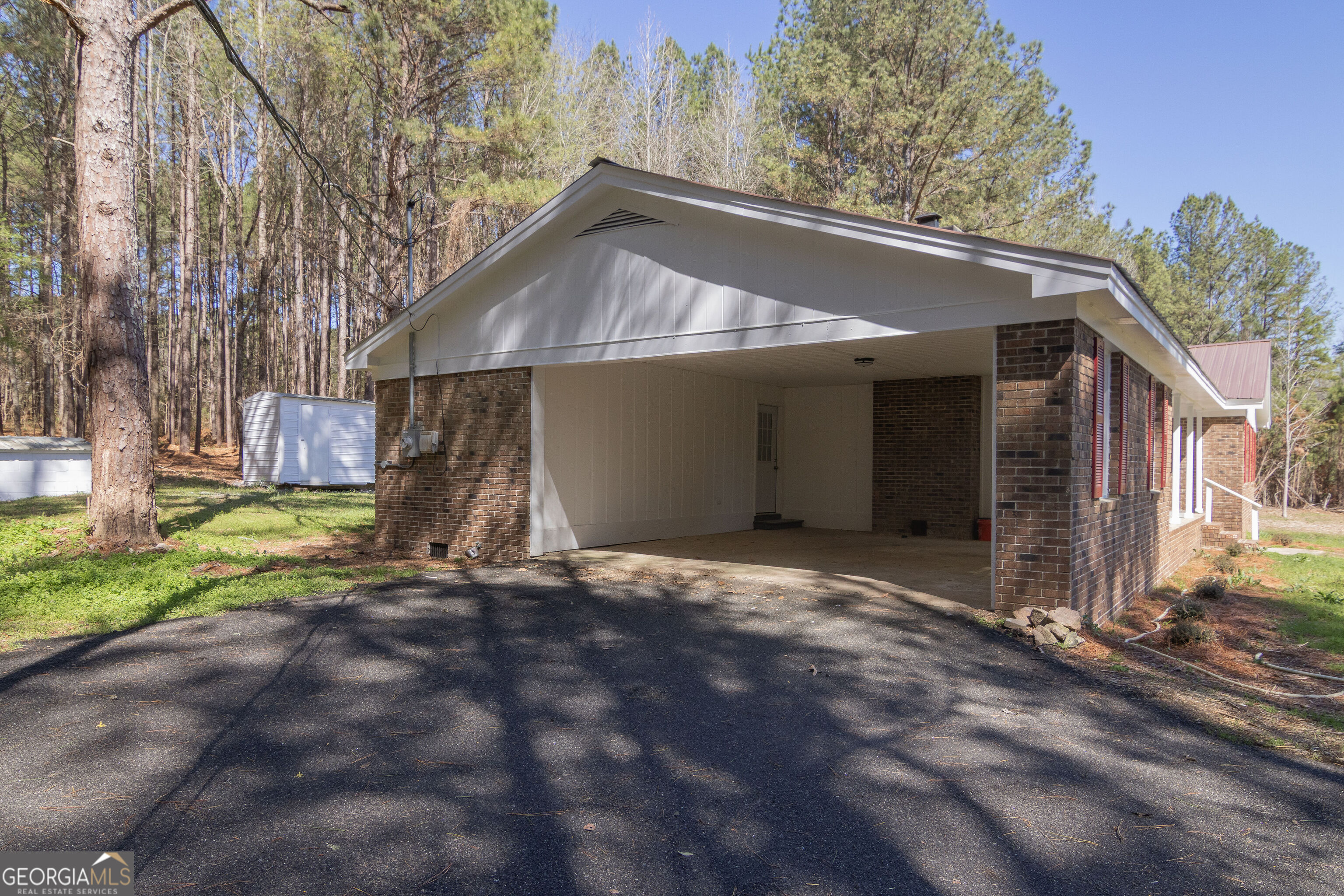 331 Deerfield Road Hogansville, GA 30230 - Photo 58 of 62 a view of a house with a yard