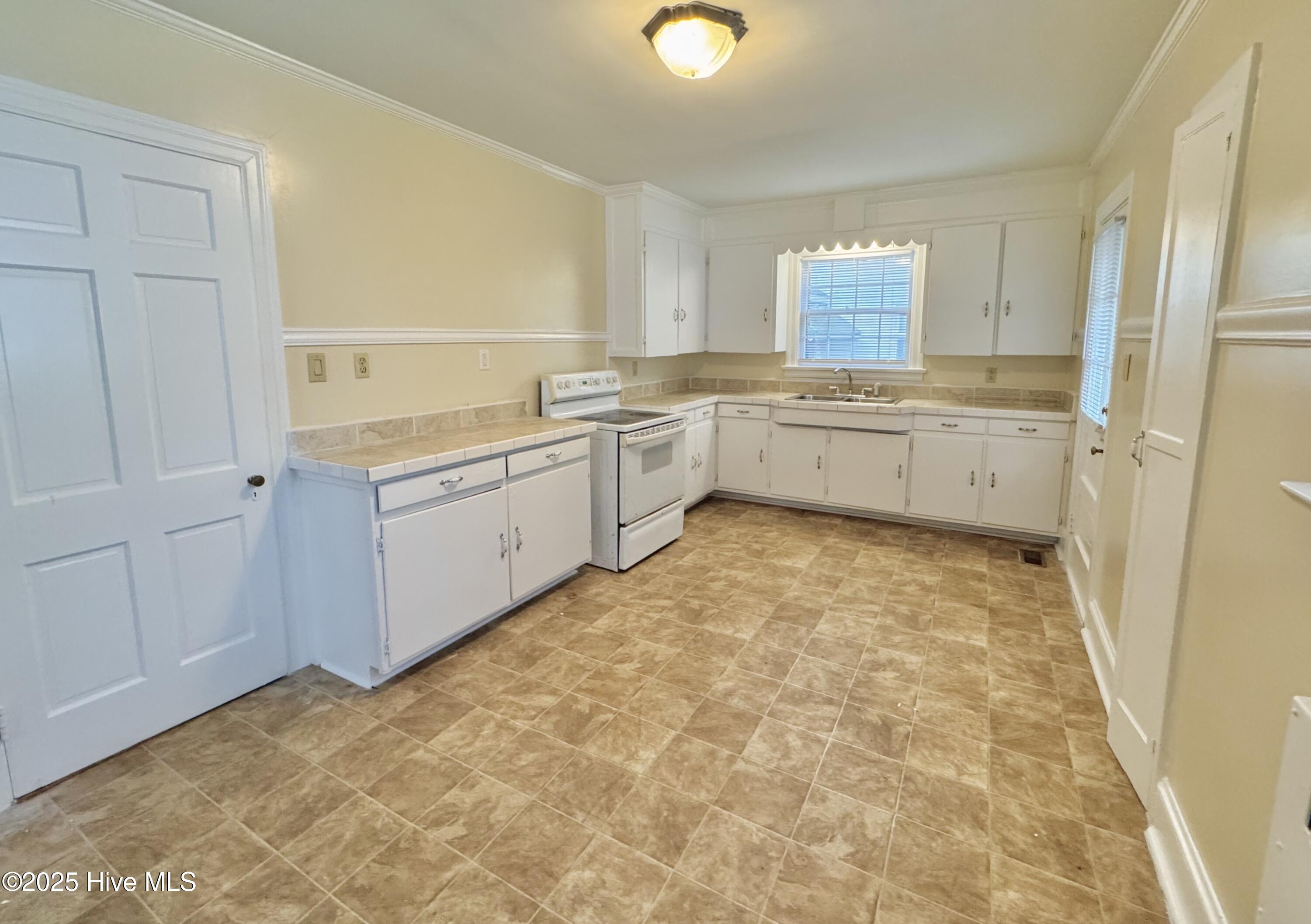 306 Wilson Avenue Kinston, NC 28501 - Photo 21 of 61 IMG_5652