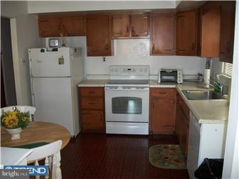 11 Forest Road Springfield, PA 19064 - Photo 4 of 12 Kitchen