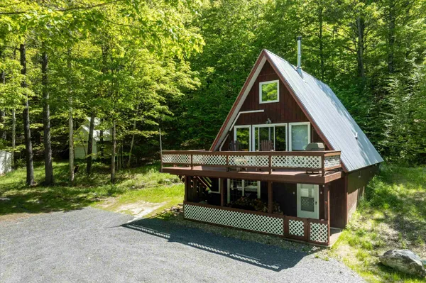 $470,000 | 400 East Lake Road, Ludlow, VT 05149