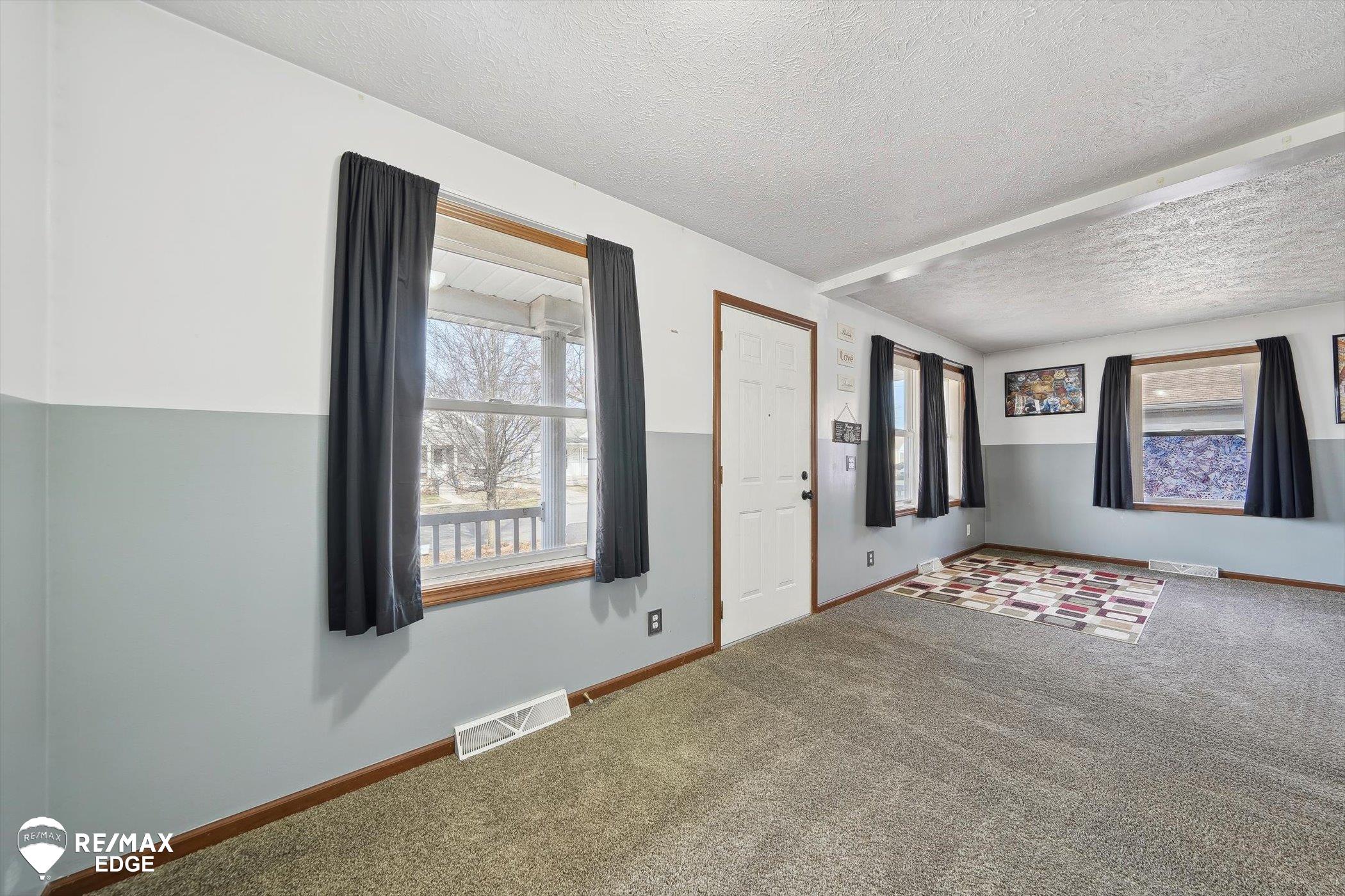 17964 Reed Street Melvindale, MI 48122 - Photo 18 of 41 50168636-6eea93a2-c32d-4a68-996f-531f9942fb49.JPG