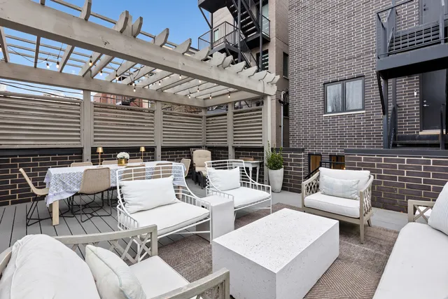 $1,499,900 | 648 West Webster Avenue, Unit 1, Chicago, IL 60614