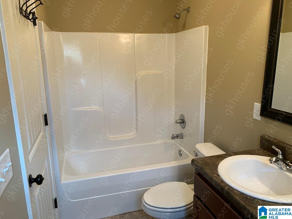 201 Hampton Drive Calera, AL 35040 - Photo 10 of 12