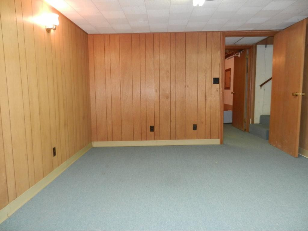 1057 Smalling Road Johnson City, TN 37601 - Photo 27 of 36 Room in Basement