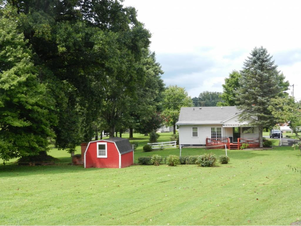 1057 Smalling Road Johnson City, TN 37601 - Photo 4 of 36 LargeLevel 08 of an Acre Lot