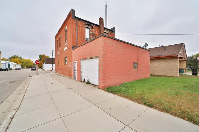 $25,000 | 101 Main Street West, Eagle Bend, MN 56446