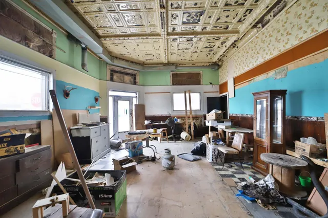 $25,000 | 101 Main Street West, Eagle Bend, MN 56446