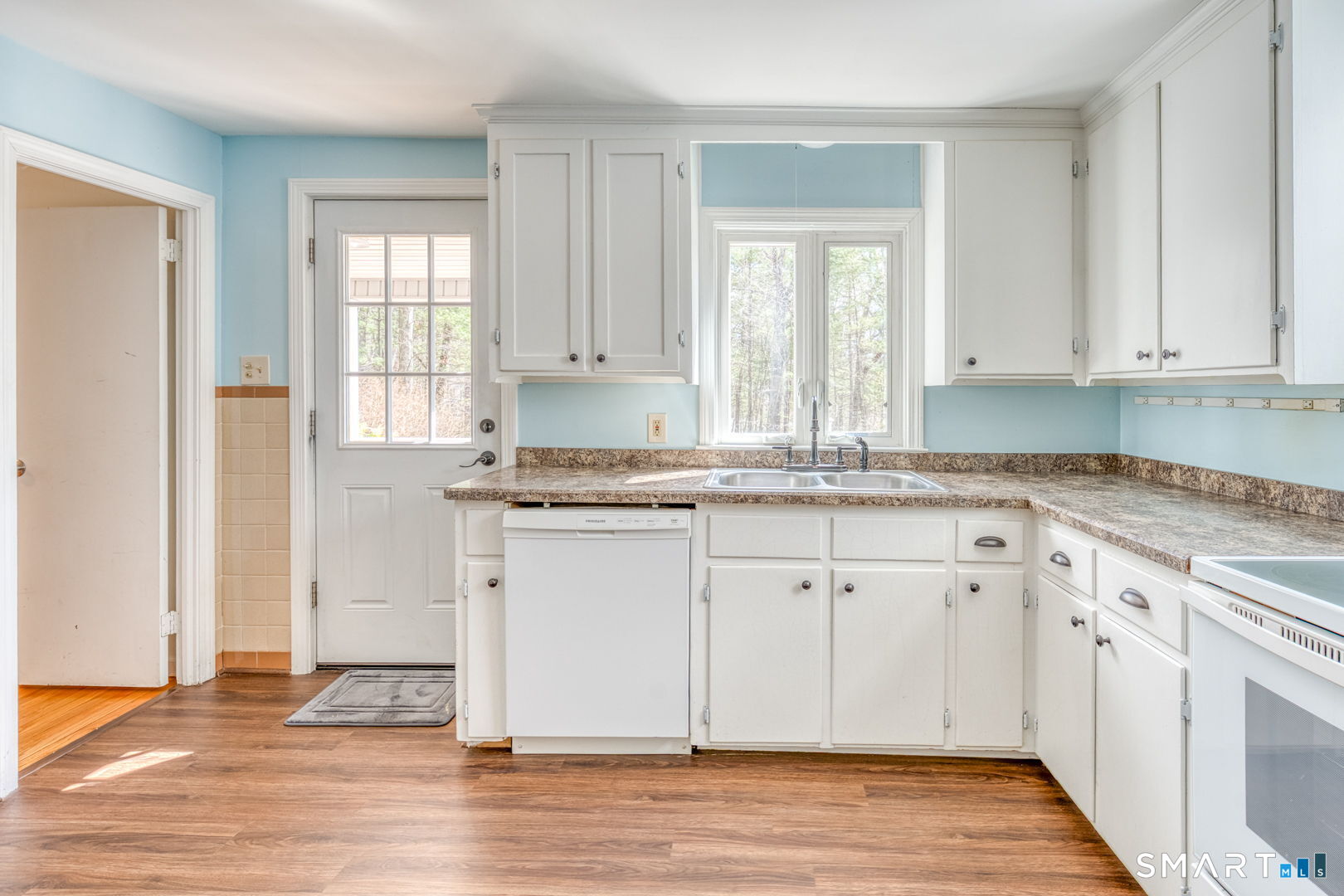 99 Rose Haven Road Somers, CT 06071 - Photo 6 of 35