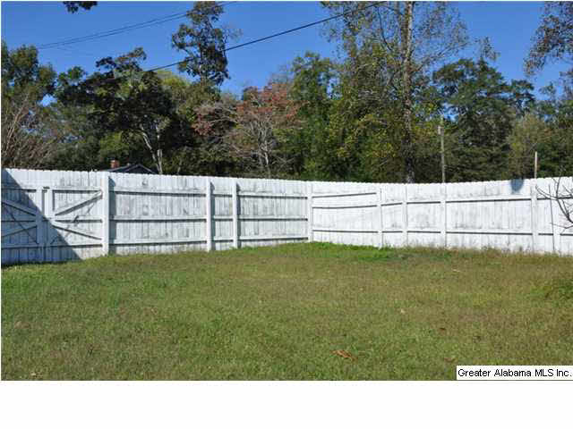 1925 Linden Street Leeds, AL 35094 - Photo 4 of 18