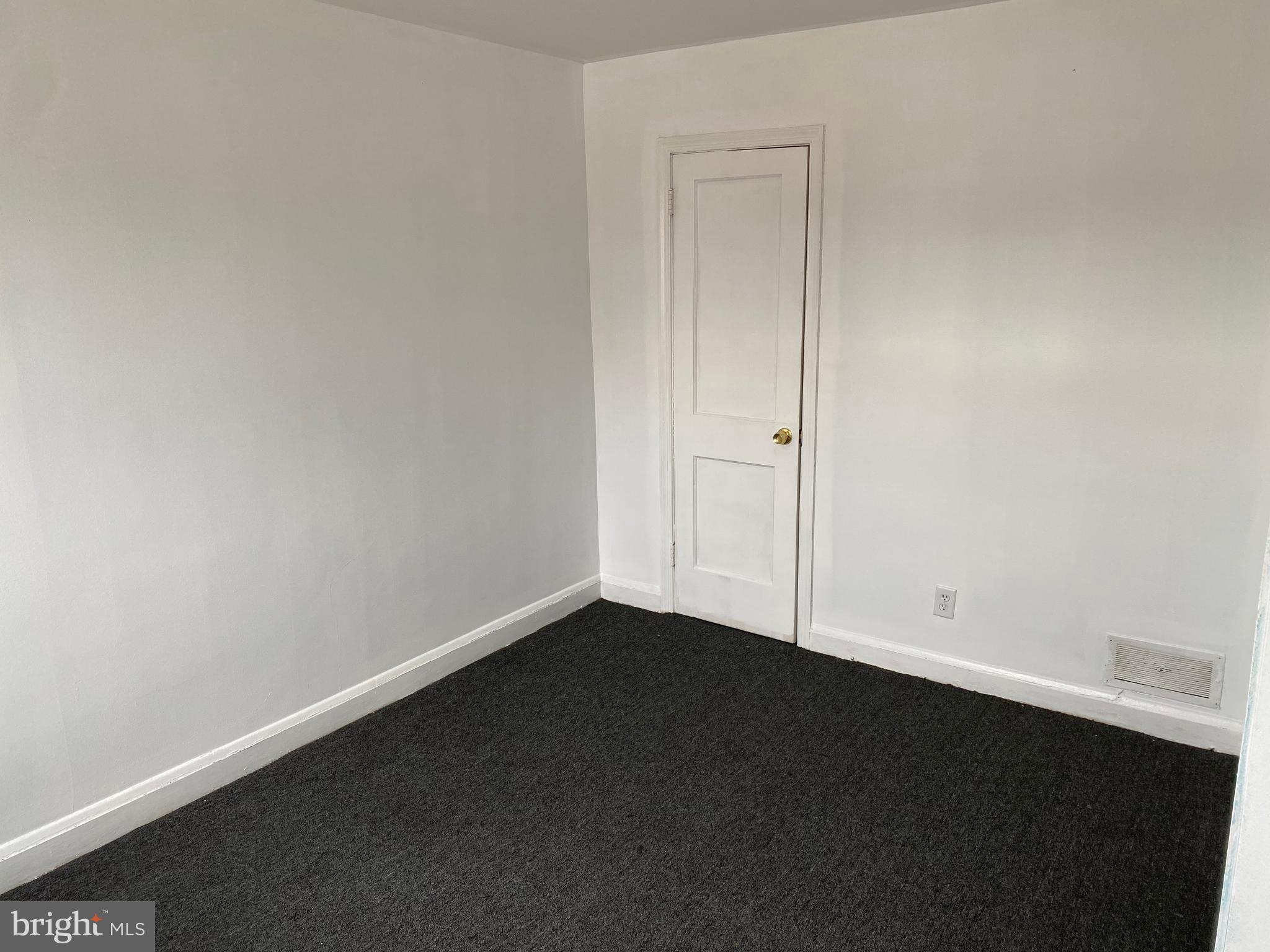 2163 Coralthorn Road Baltimore, MD 21220 - Photo 5 of 11 Masterbedroom