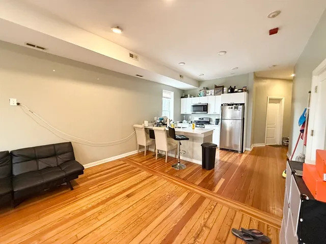 $4,000 | 301-305 Dudley Street, Unit 6, Boston, MA 02119