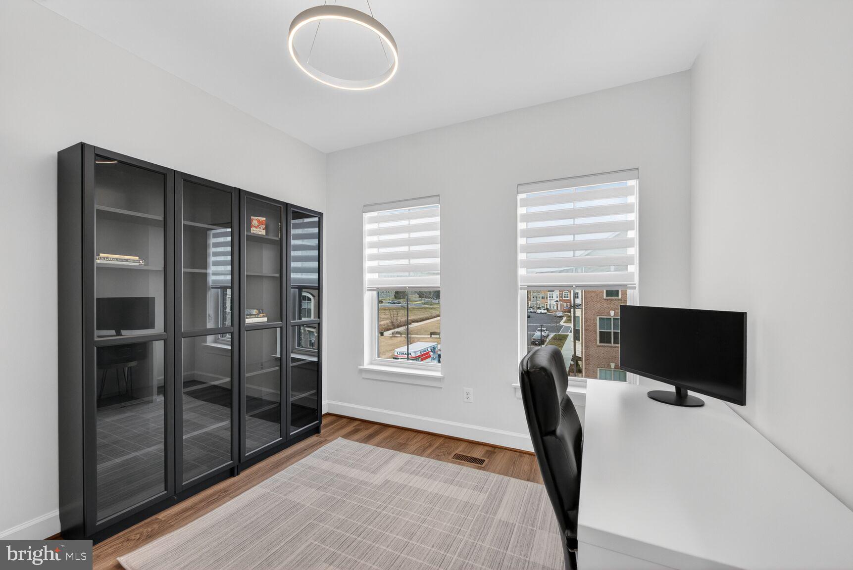 5241 Ridgeview Retreat Drive Chantilly, VA 20151 - Photo 15 of 31