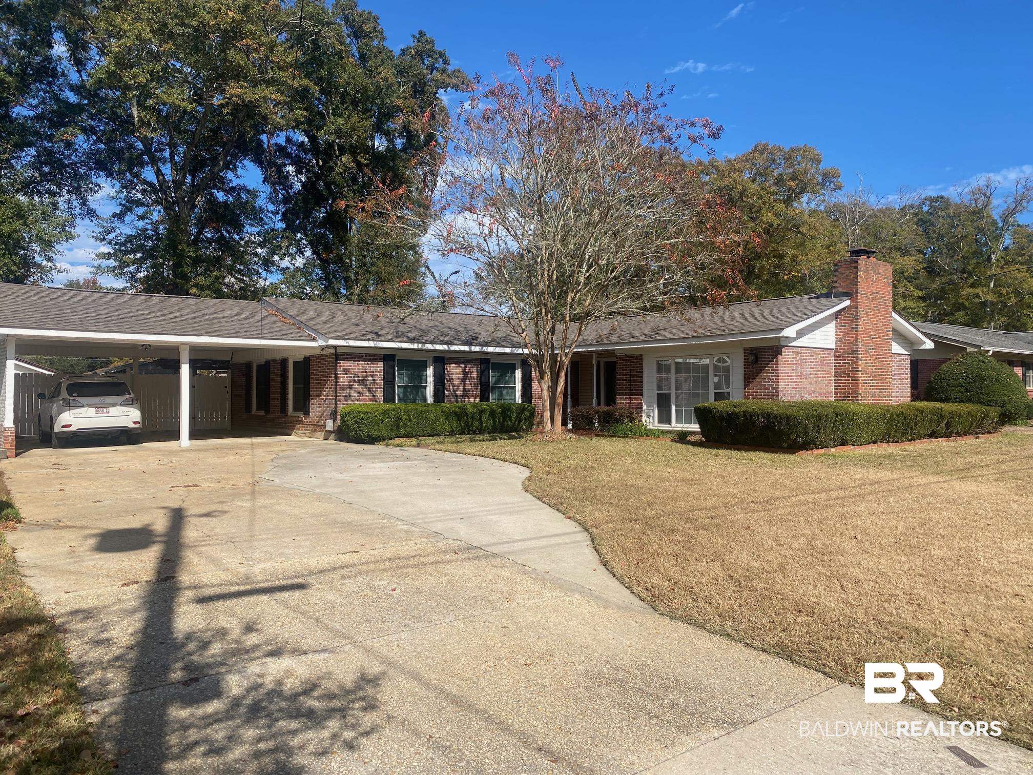 205 North Pine Street Brewton, AL 36426 - Photo 1 of 18