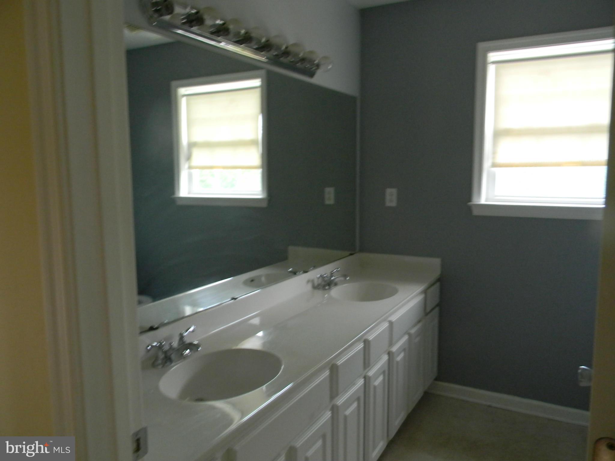 1686 Kendrick Ford Road Front Royal, VA 22630 - Photo 16 of 28 Bath