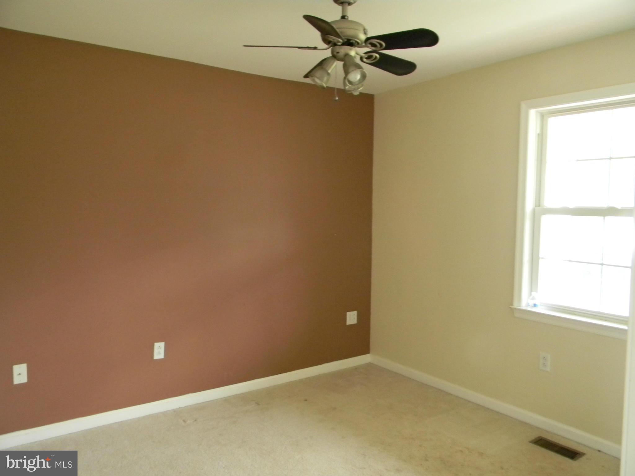 1686 Kendrick Ford Road Front Royal, VA 22630 - Photo 5 of 28 Family Room