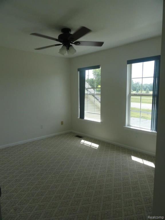 3966 South Boulevard Rochester, MI 48309 - Photo 3 of 18
