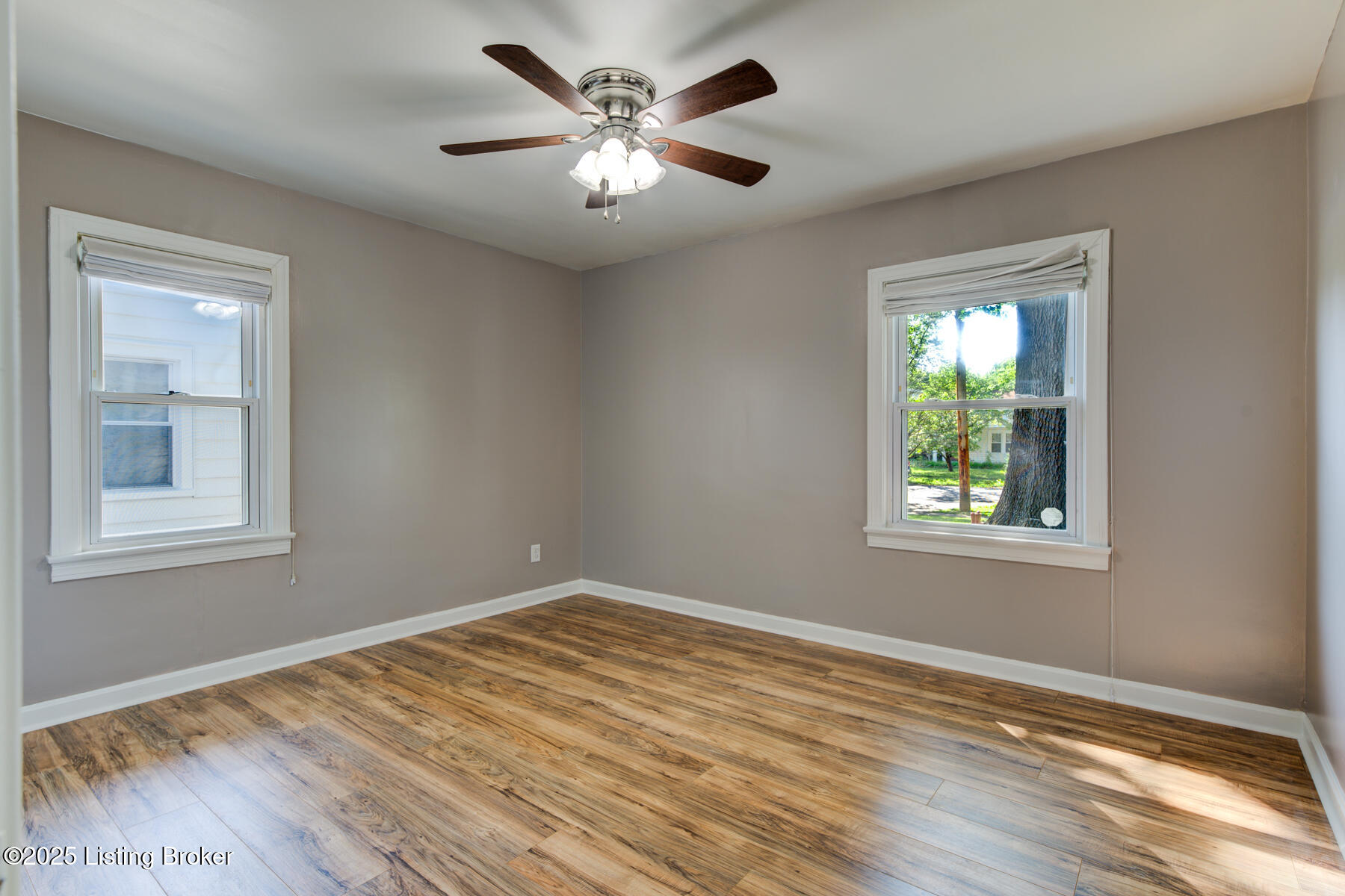 2629 Alanmede Road Louisville, KY 40205 - Photo 20 of 32 Bedroom